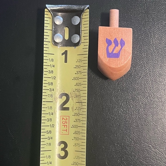 WOODEN 1” SMALL DREIDEL FOR KIDS MULTI COLORED LETTERS - Picture 4 of 7